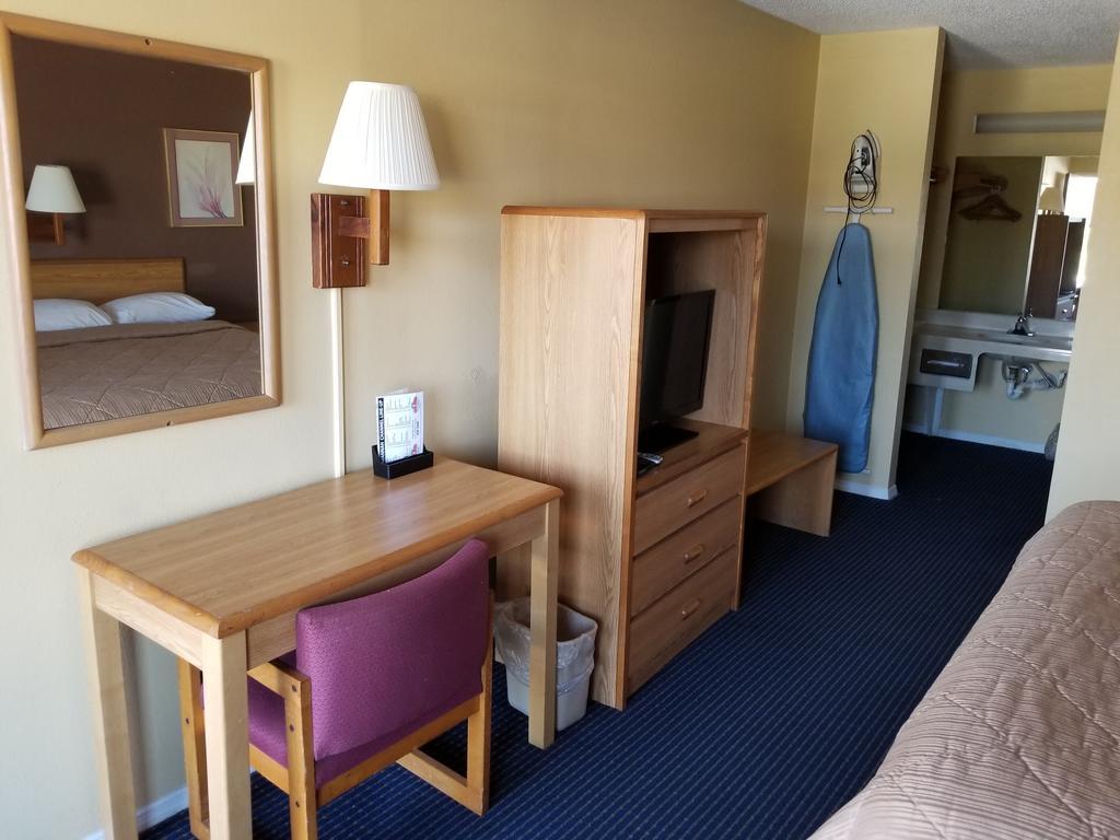 Americas Best Inn - Savannah I-95 Georgetown Екстериор снимка