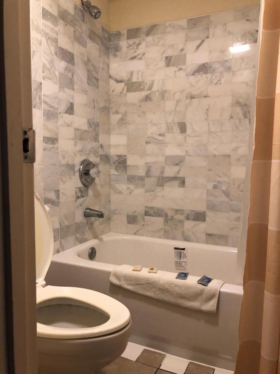 Americas Best Inn - Savannah I-95 Georgetown Екстериор снимка