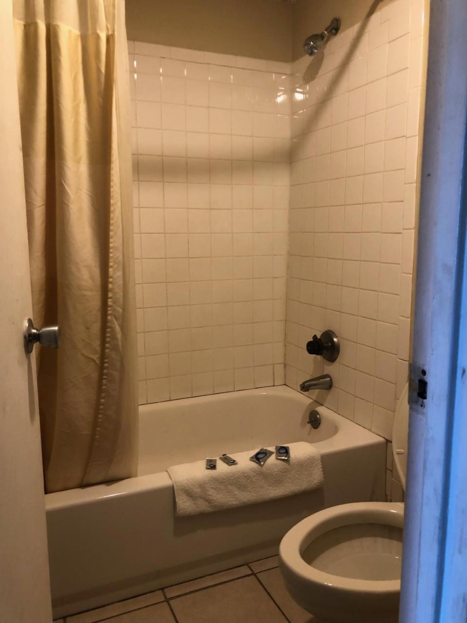Americas Best Inn - Savannah I-95 Georgetown Екстериор снимка