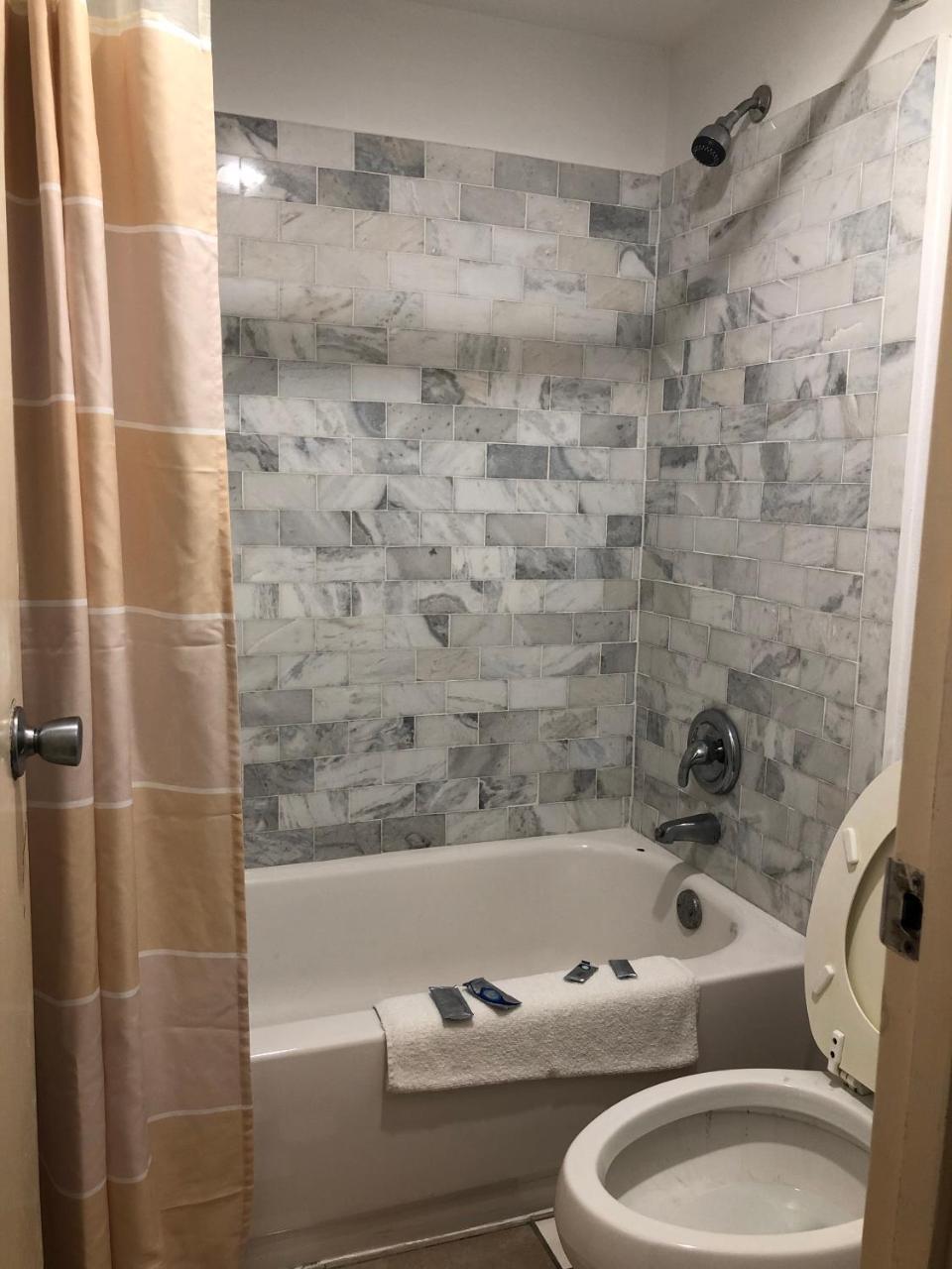 Americas Best Inn - Savannah I-95 Georgetown Екстериор снимка